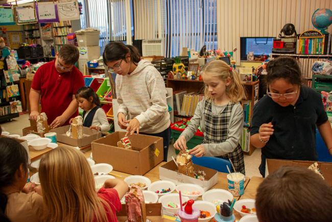 Gingerbread Houses 2024